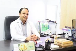 الدكتور سیدکمال موسوی