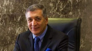دکتر فرهاد حافظی