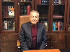 دکتر حسین ایینه چی