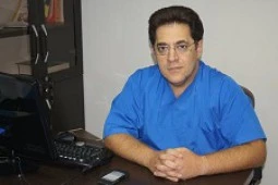 الدكتور بابک شریف کاشانی