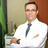 الدكتور علی میقانی