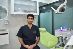 دکتر مجتبی حسین نتاج
