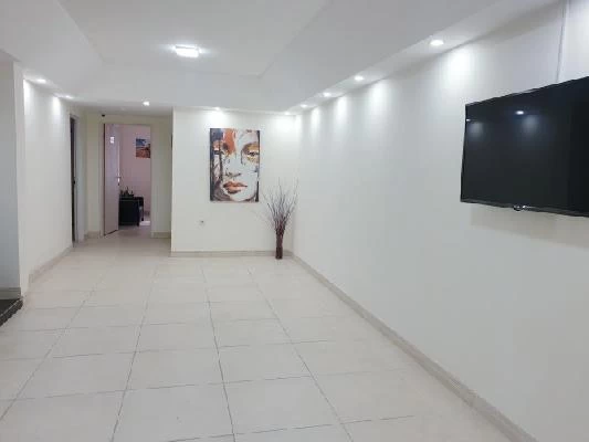 احسان صداقت تصاویر مطب و محل کار2