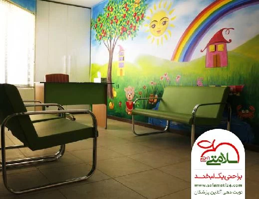 معصومه پریوار صور العيادة و موقع العمل3