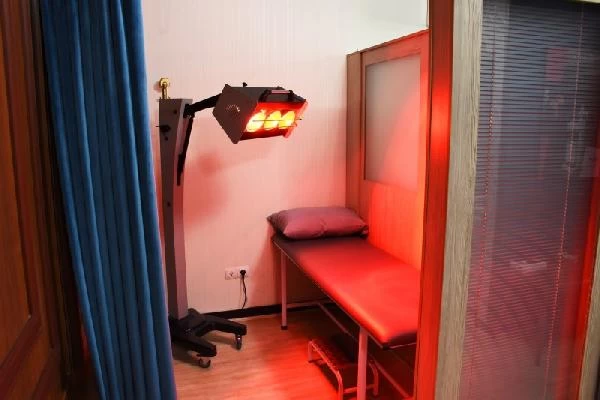 رقیه زلفی تصاویر مطب و محل کار10