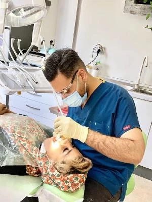 دکتر حمیدرضا حامدی تصاویر مطب و محل کار2