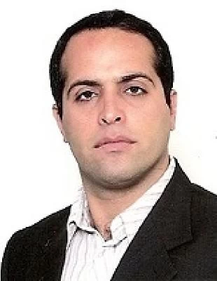 فرزاد فولادی صور العيادة و موقع العمل1